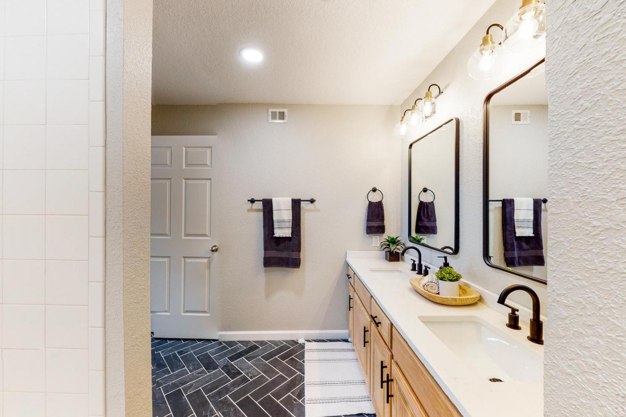 Lofty Retreat & Paradise Pointe Branson Room photo