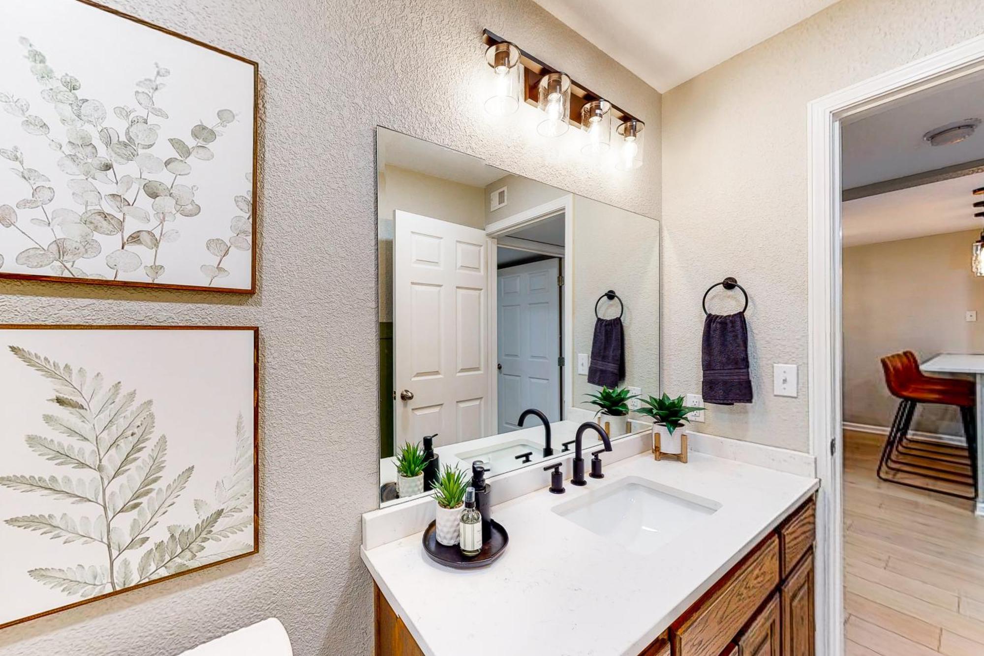 Lofty Retreat & Paradise Pointe Branson Room photo